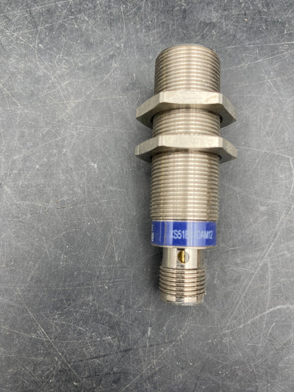 TELEMECANIQUE XS518B1DAM12 014508 INDUCTIVE PROXIMITY SWITCH