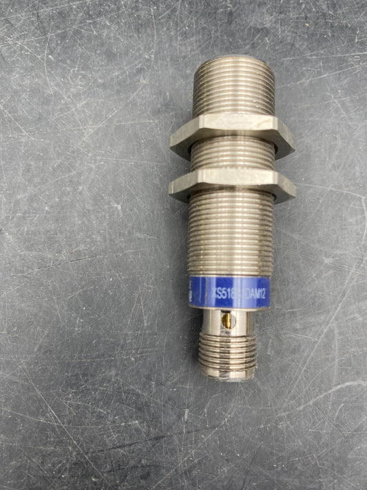 TELEMECANIQUE XS518B1DAM12 014508 INDUCTIVE PROXIMITY SWITCH