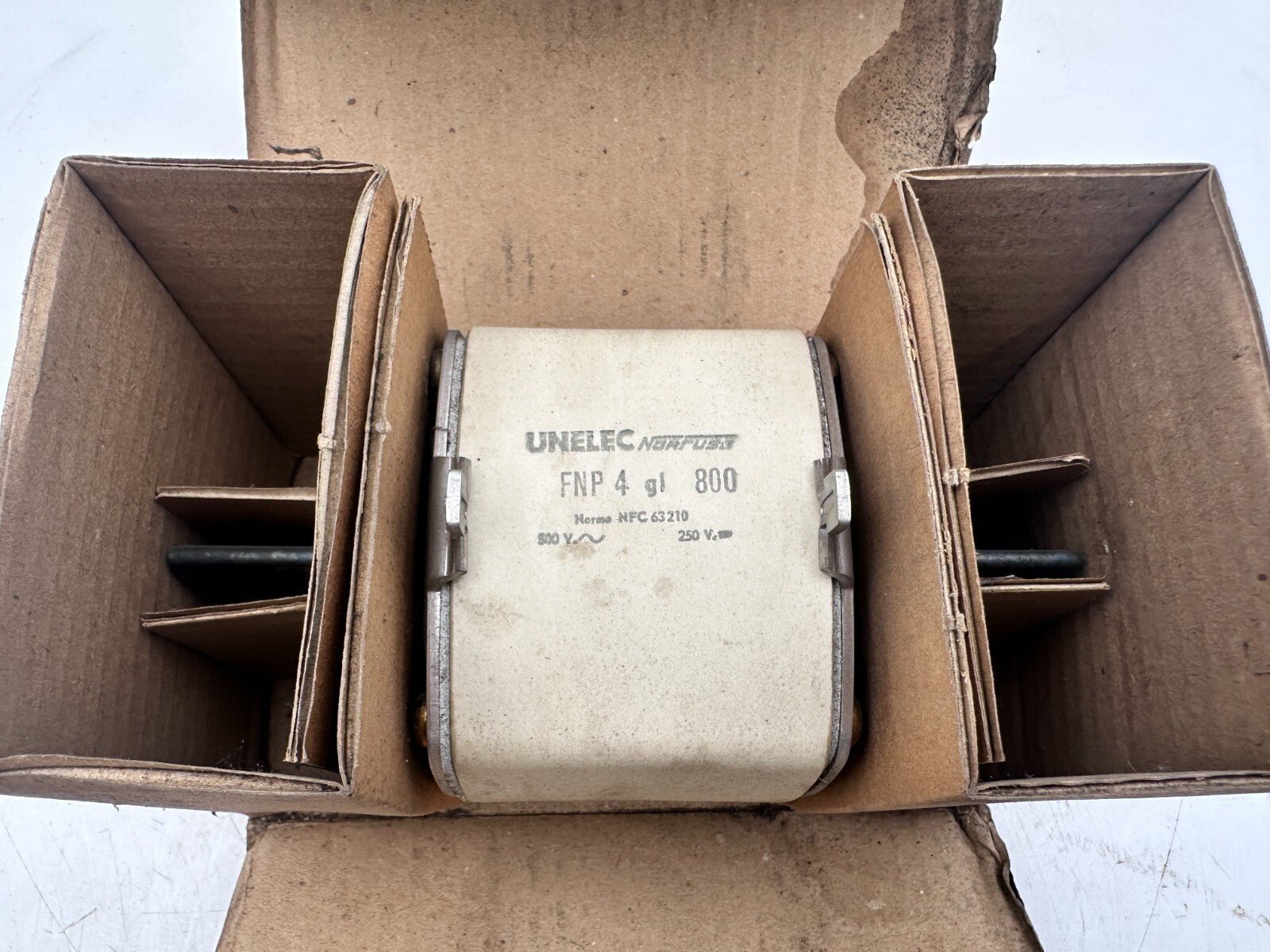 UNELEC NORFUSE FNP - 4 FNP 4 GL 800 NEW OLD STOCK - KLR Automation