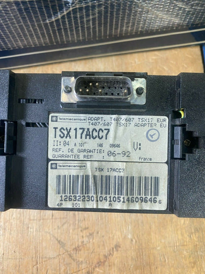 Télémécanique TSX T407 10  TSX17ACC7 TSX17acc6 RAM 32 8
