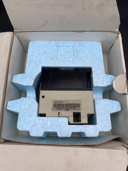 NEW SCHNEIDER AUTOMATION TSX17ACC5 UTWAY/TSX17 - 20 ADAPTER - KLR Automation