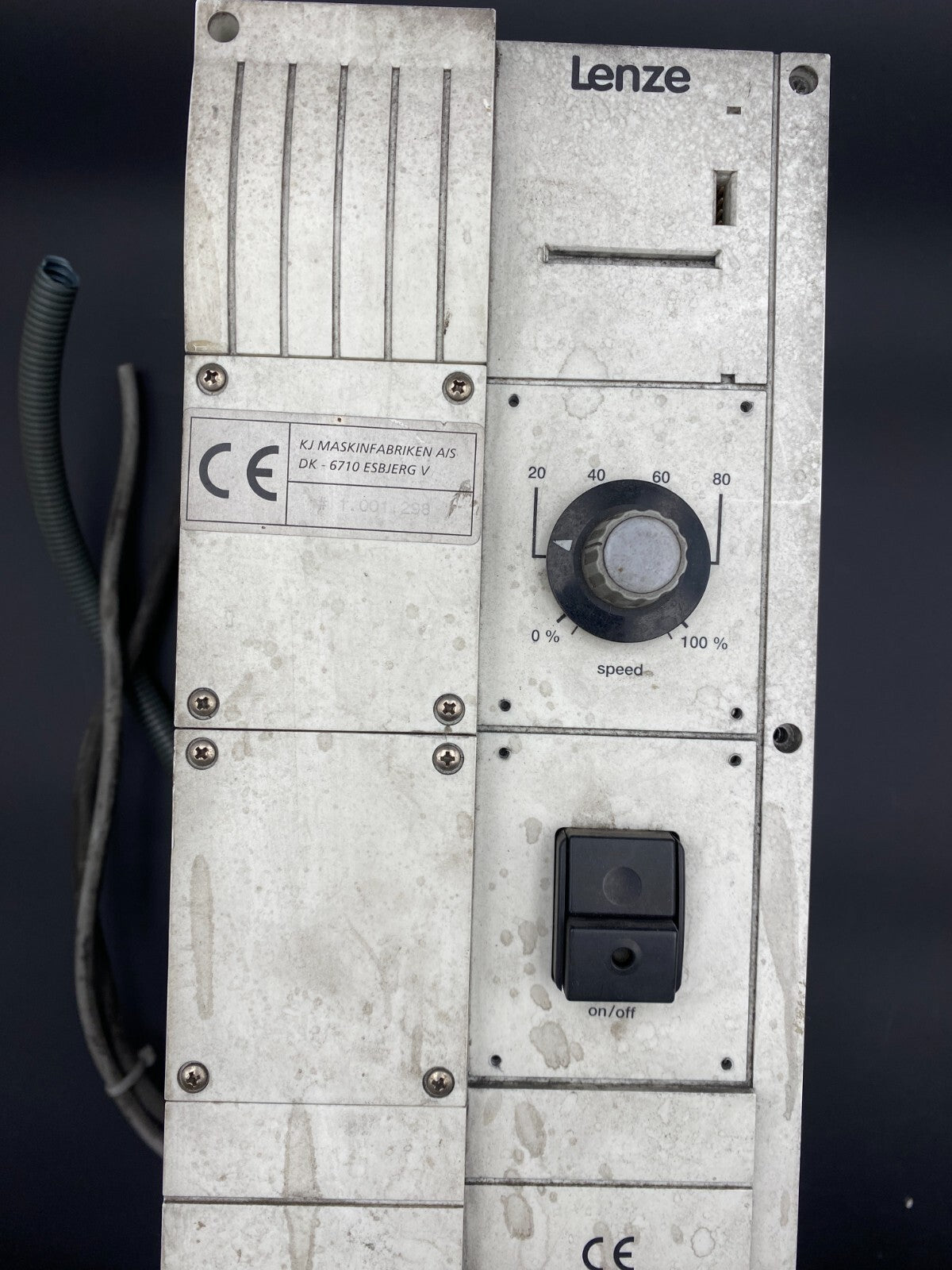 1pc x LENZE 33.8201 G.V010 230 VAC FREQUENCY INVERTER - KLR Automation