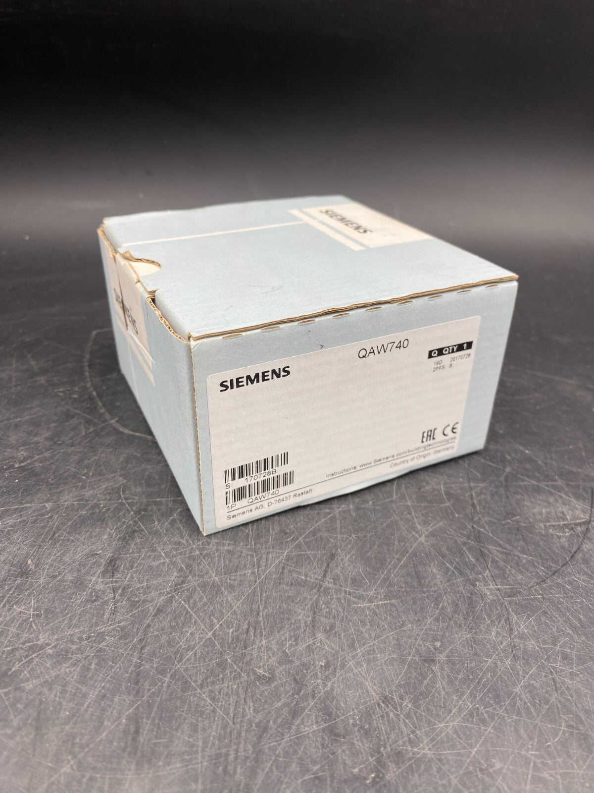 NEW SIEMENS QAW740 ROOM REGULATOR WITH KNX BUS - KLR Automation