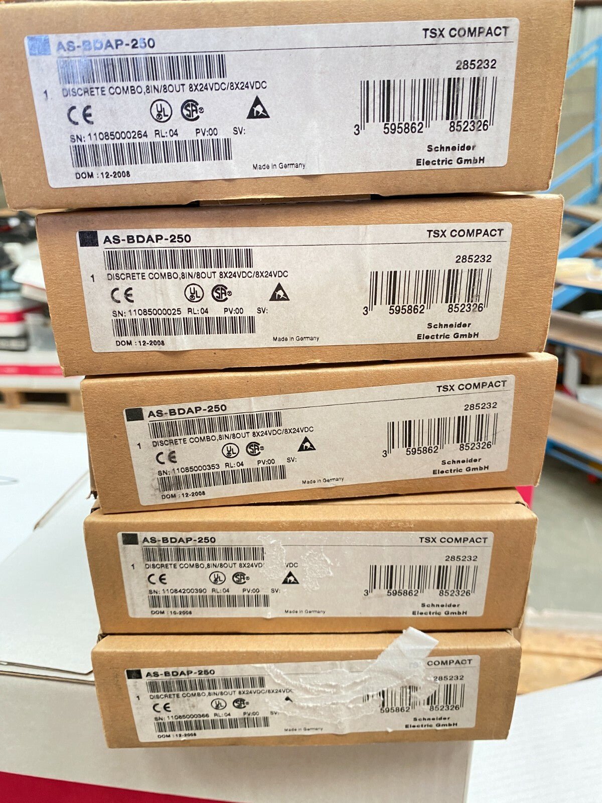 1PCS NEW Schneider Electric AS - BDAP - 250 TSX COMPACT Discrete Combo, 8IN/8OUT - KLR Automation