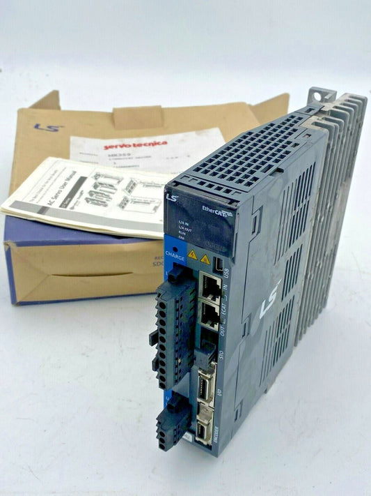 LS AC SERVO DRIVE XMOTION L7NHA004U - KLR Automation