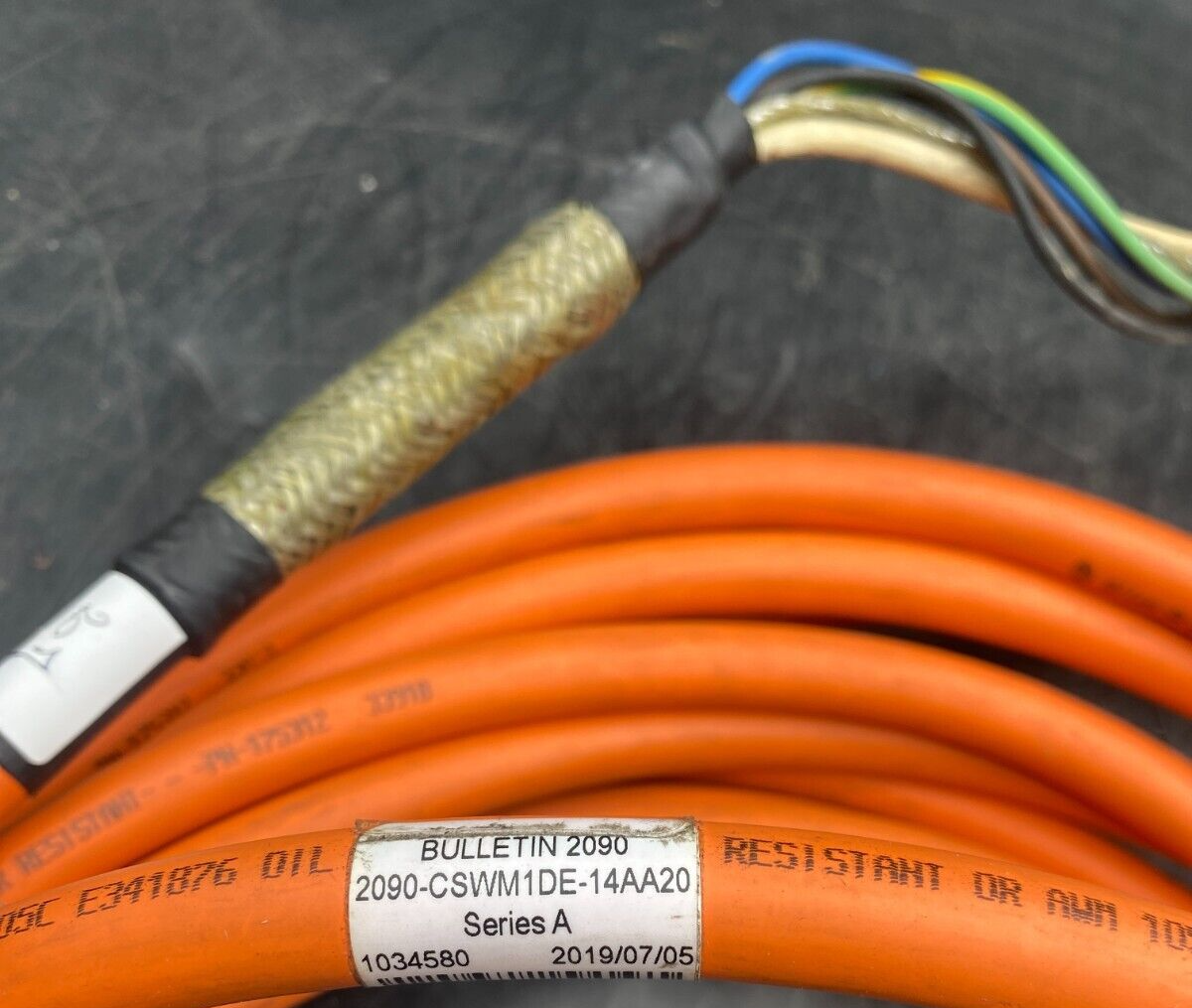 ALLEN BRADLEY BULLETIN 2090-CSWM1DE-14AA20 SERIE A CABLE KINETIX DE 20M
