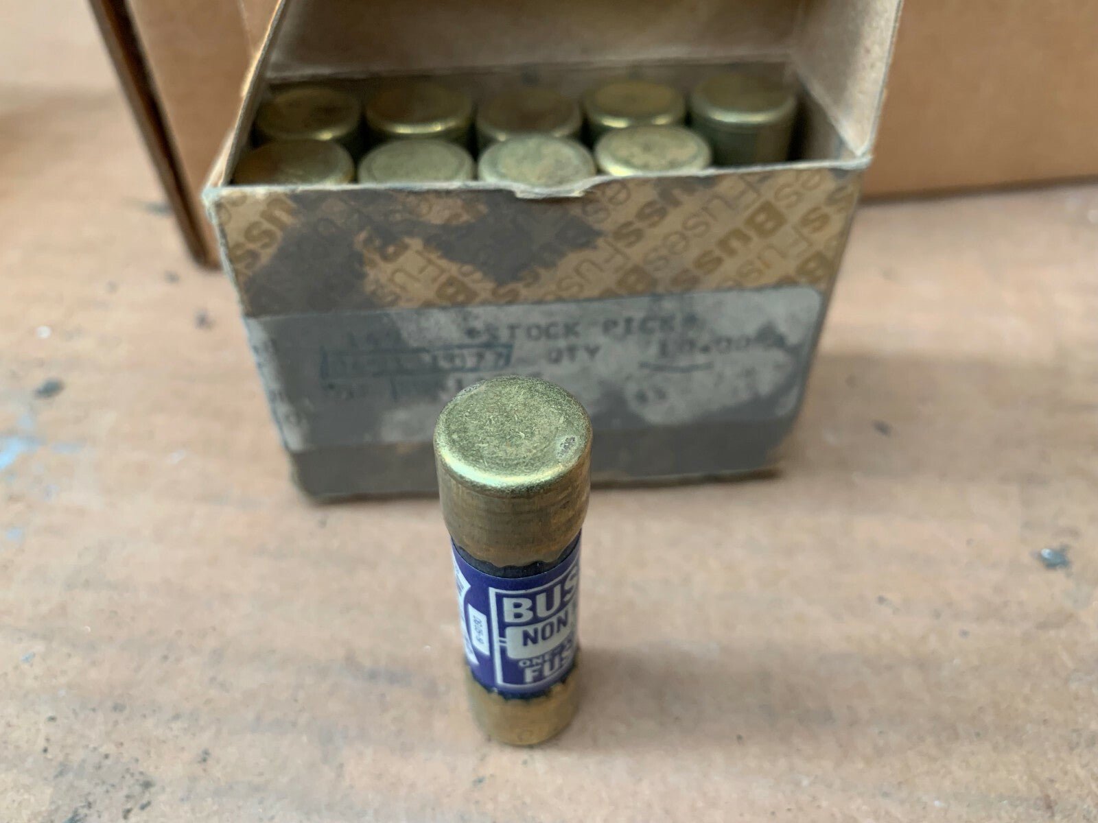 NEW 10 X NON - 6 & 10 x NON - 10 ONE - TIME BUSS FUSES 250V - KLR Automation