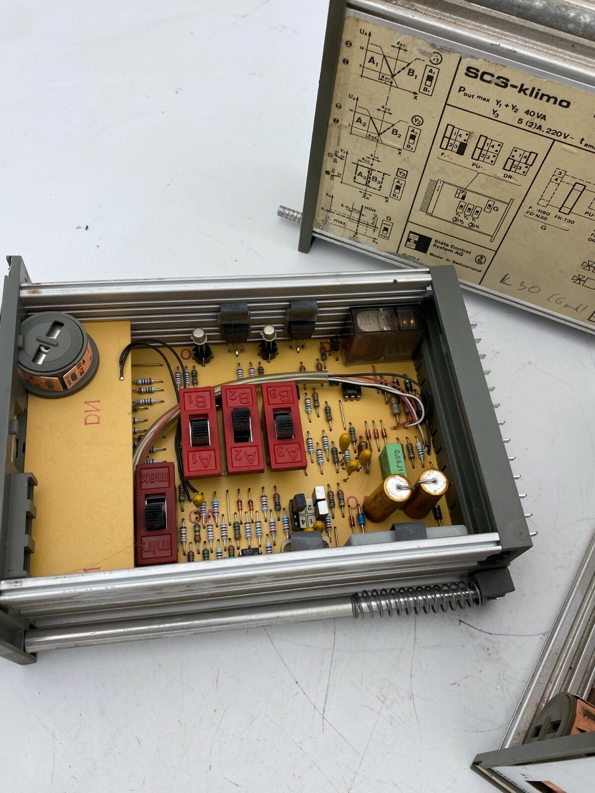 1pc x. SCS - Klimo RDK992G Controller ( see photo lost vis or no ) - KLR Automation