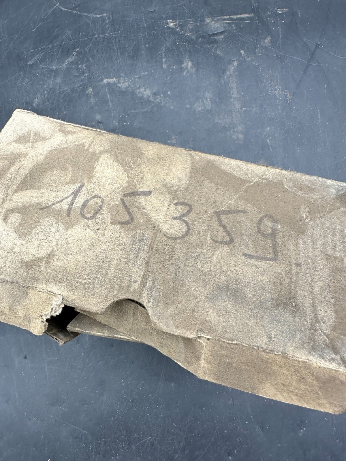 Danfoss Hydraulic Motor Model OMM - 32 ORIGINAL PARTS OLD STOCK - KLR Automation