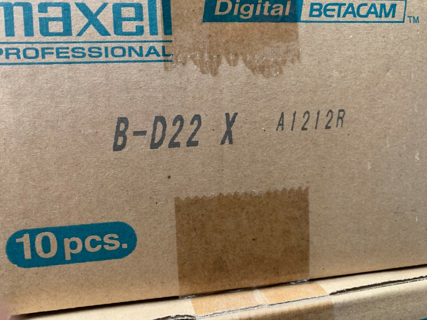 10 X Maxell  Digital BETACAM Tapes D22 B-D22