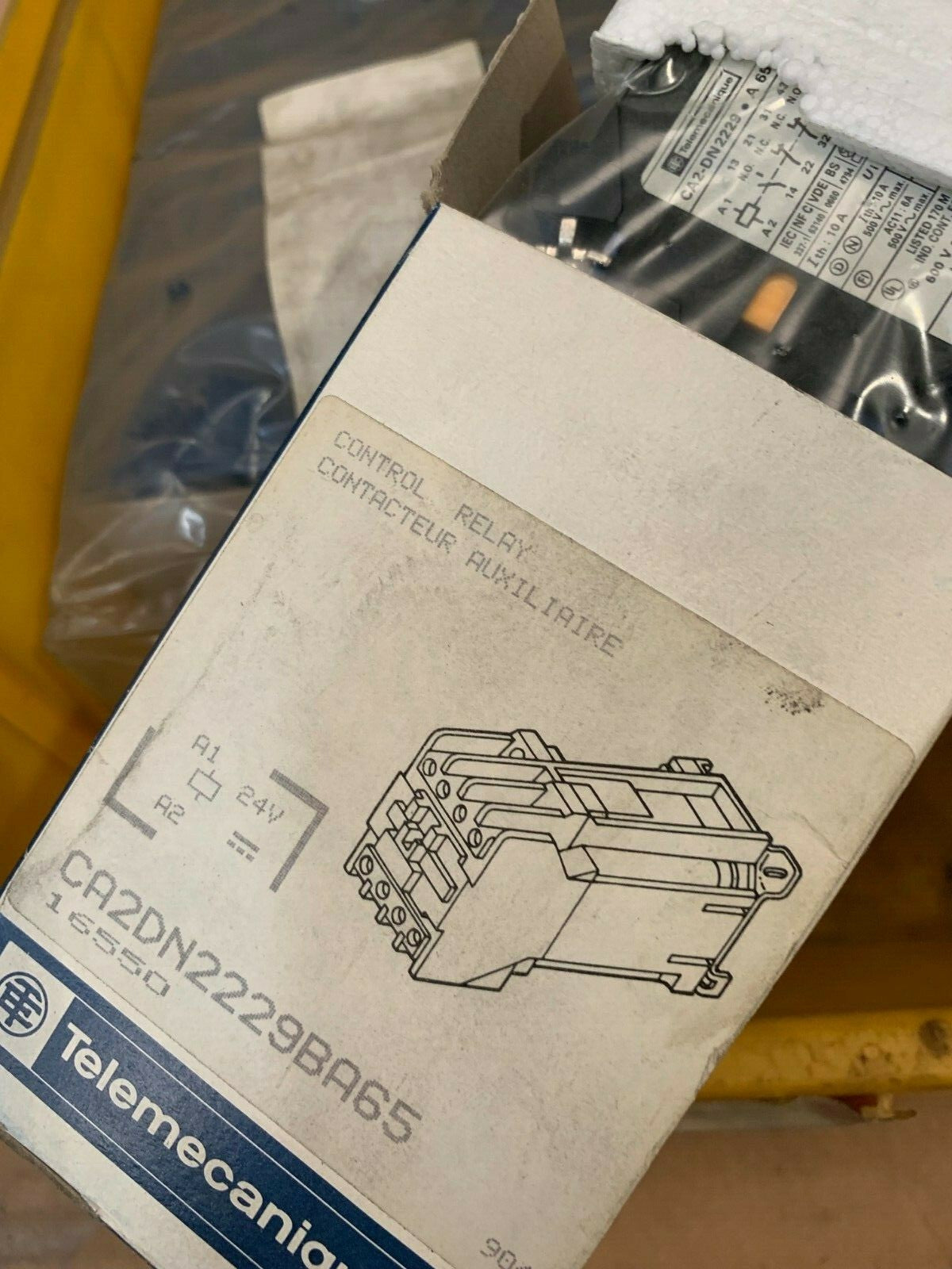 TELEMECANIQUE CONTROL RELAY 24V DC PART NO. CA2-DN2229 .A 65, CA2DN2229BA65