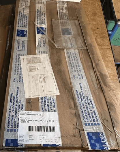 HONEYWELL R4343E1048 FLAME SAFEGUARD x1pc - KLR Automation
