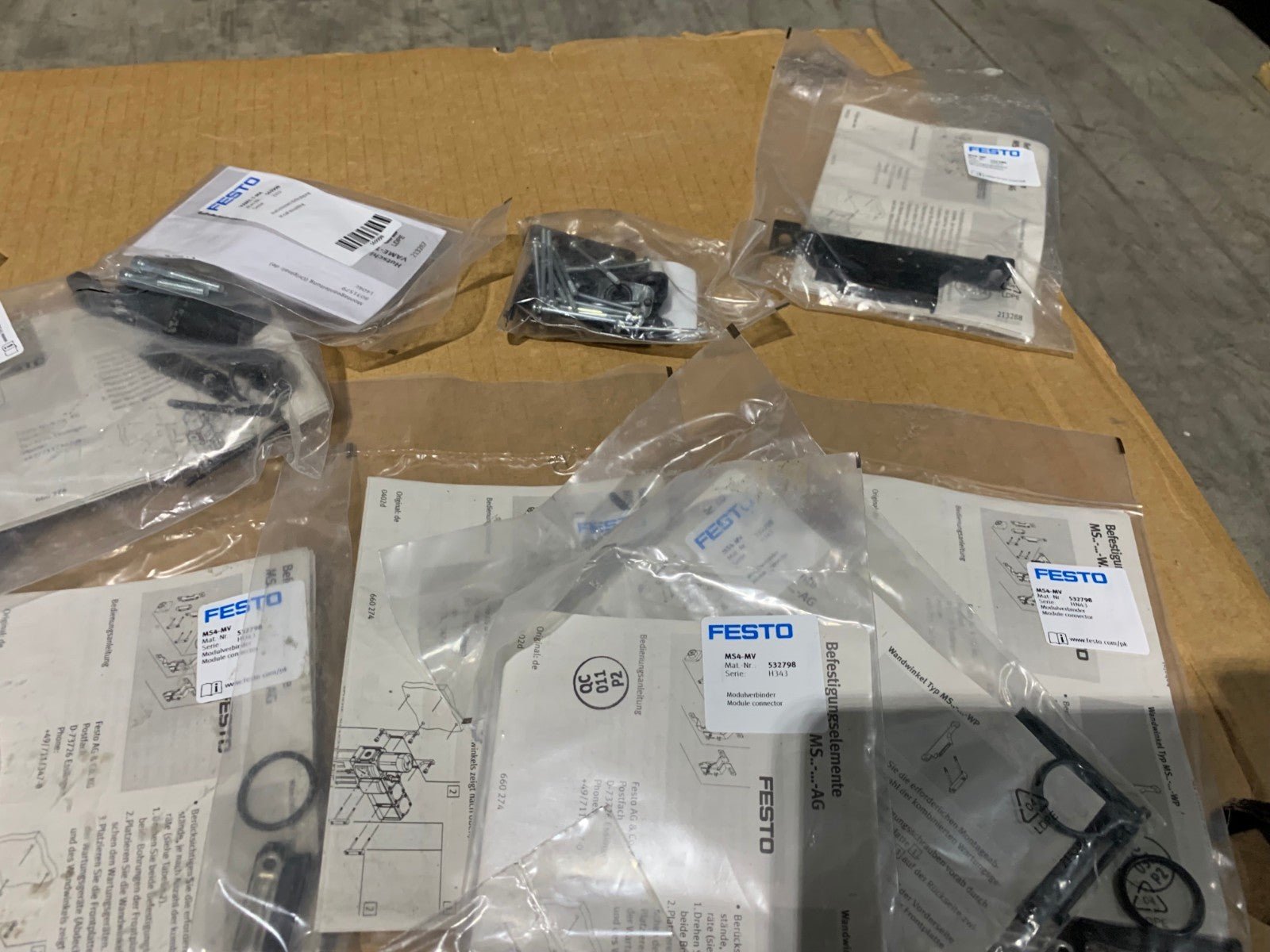 Gros lot Festo Module connector clevis rail Manifold Rod Mounting bracket - KLR Automation