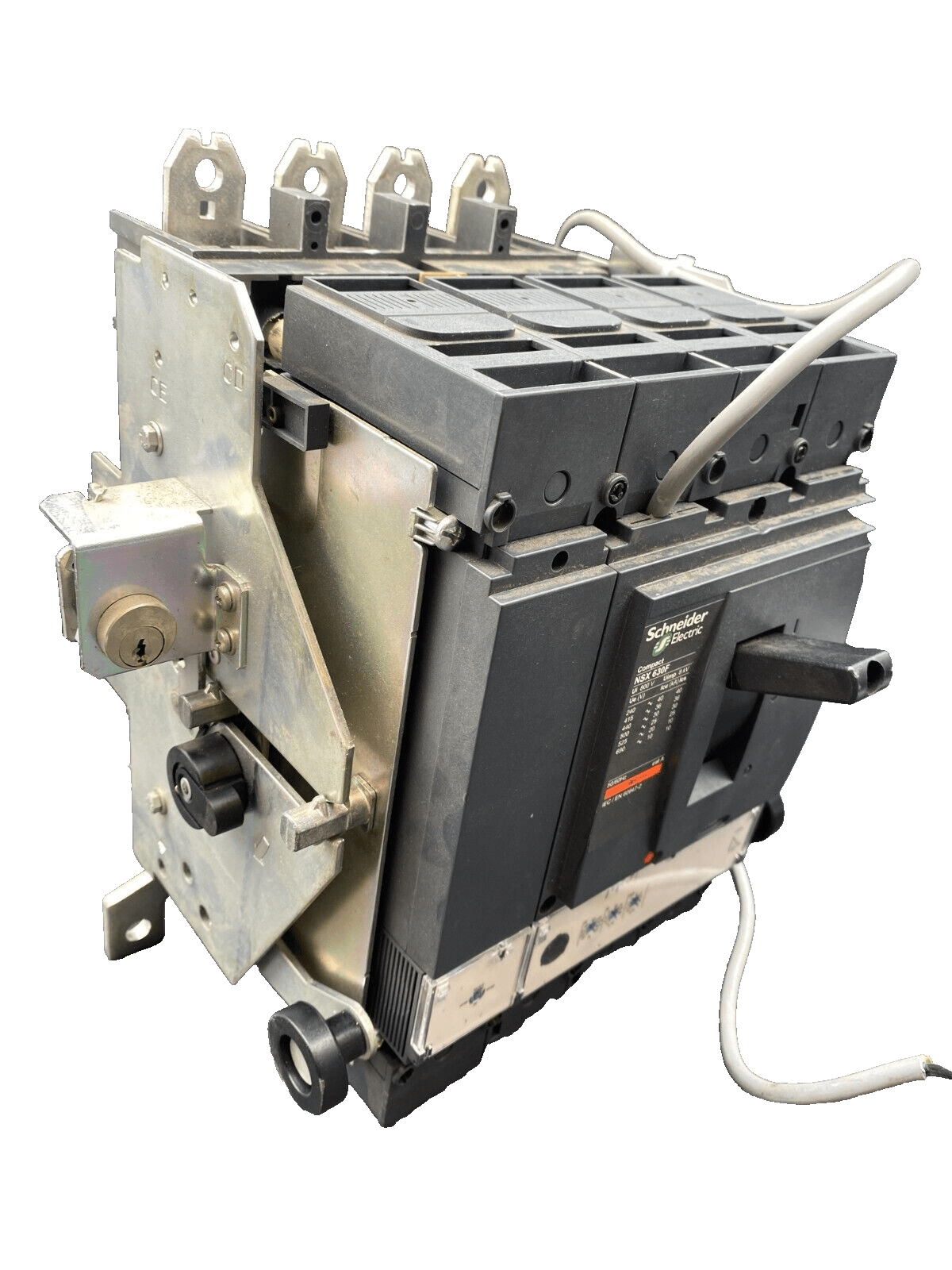 SCHNEIDER ELECTRIC COMPACT NSX 630F MICROLOGIC 2.3 800V 8kV AVEC TIROIR SANS CLE - KLR Automation