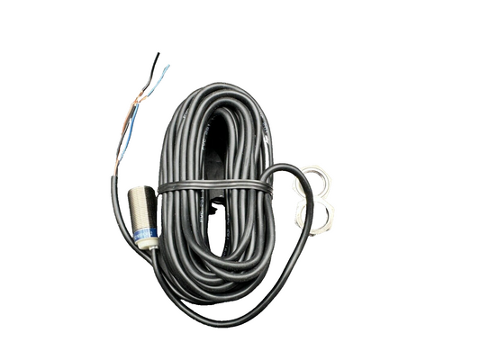 TELEMECANIQUE XS1N18PA349L2 091706 INDUCTIVE PROXIMITY SWITCH