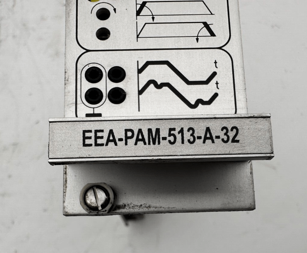 VICKERS EATON EEA - PAM - 513 - A - 32 POWER AMPLIFIER - KLR Automation