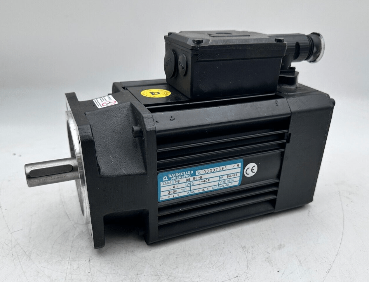 BAUMULLER DS 56 - S 1.4 kW 3000/min 7.3A 3.8 Nm SERVOMOTOR - KLR Automation