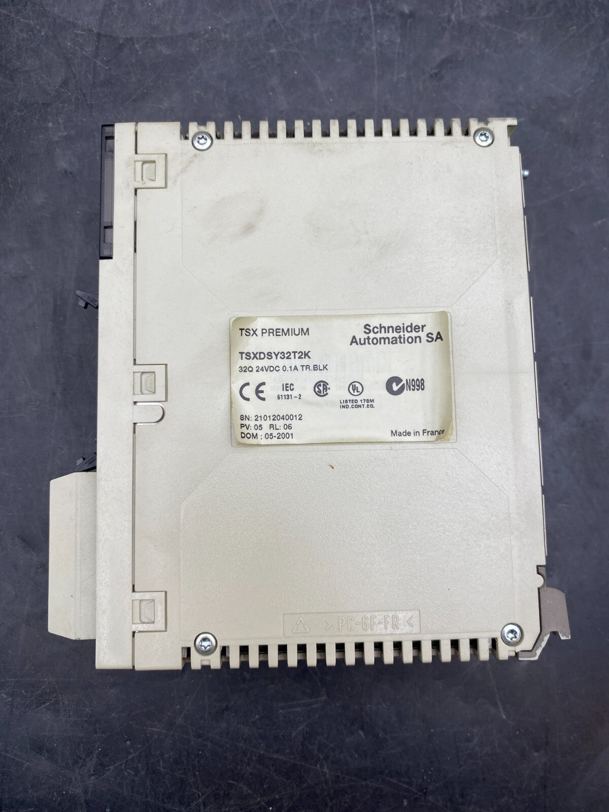 SCHNEIDER ELECTRIC TSXDSY32T2K 32Q 24VDC 0.1A TR BLK x2pc