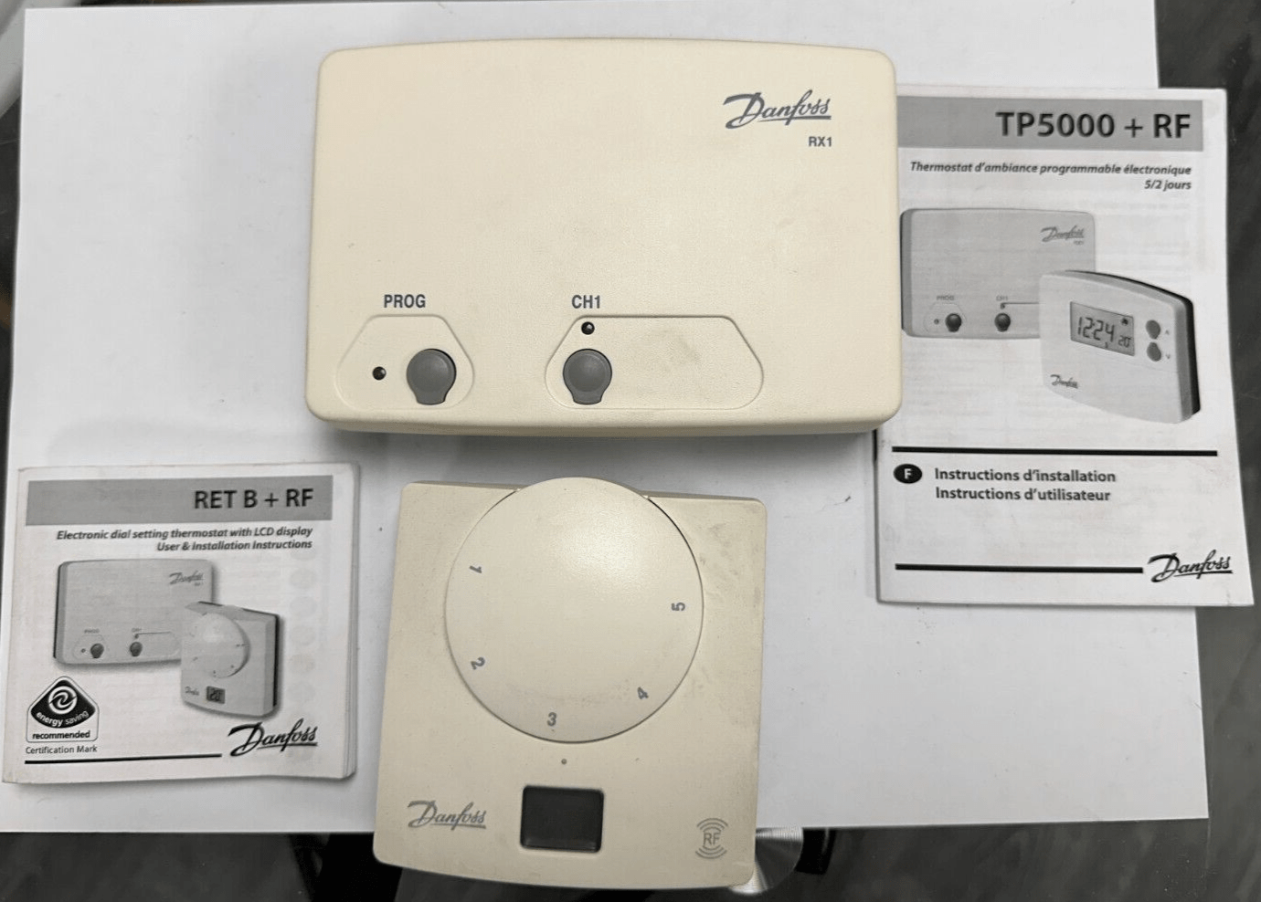 DANFOSS RET B - RF+RX - 1 087N727600 THERMOSTAT NUMERIQUE SANS FIL + RECEPTEUR - KLR Automation