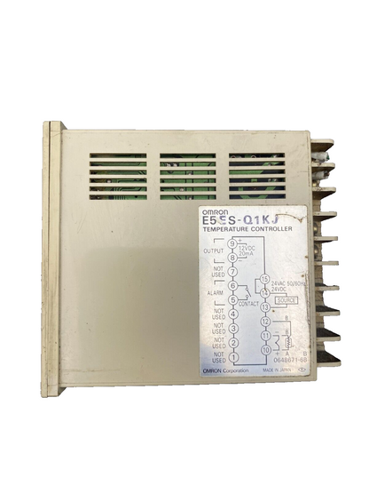 OMRON E5ES-Q1KJ TEMPERATURE CONTROLLER x2pc