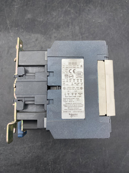 4 x Schneider Electric LC1 D40B Contactor LC1D80