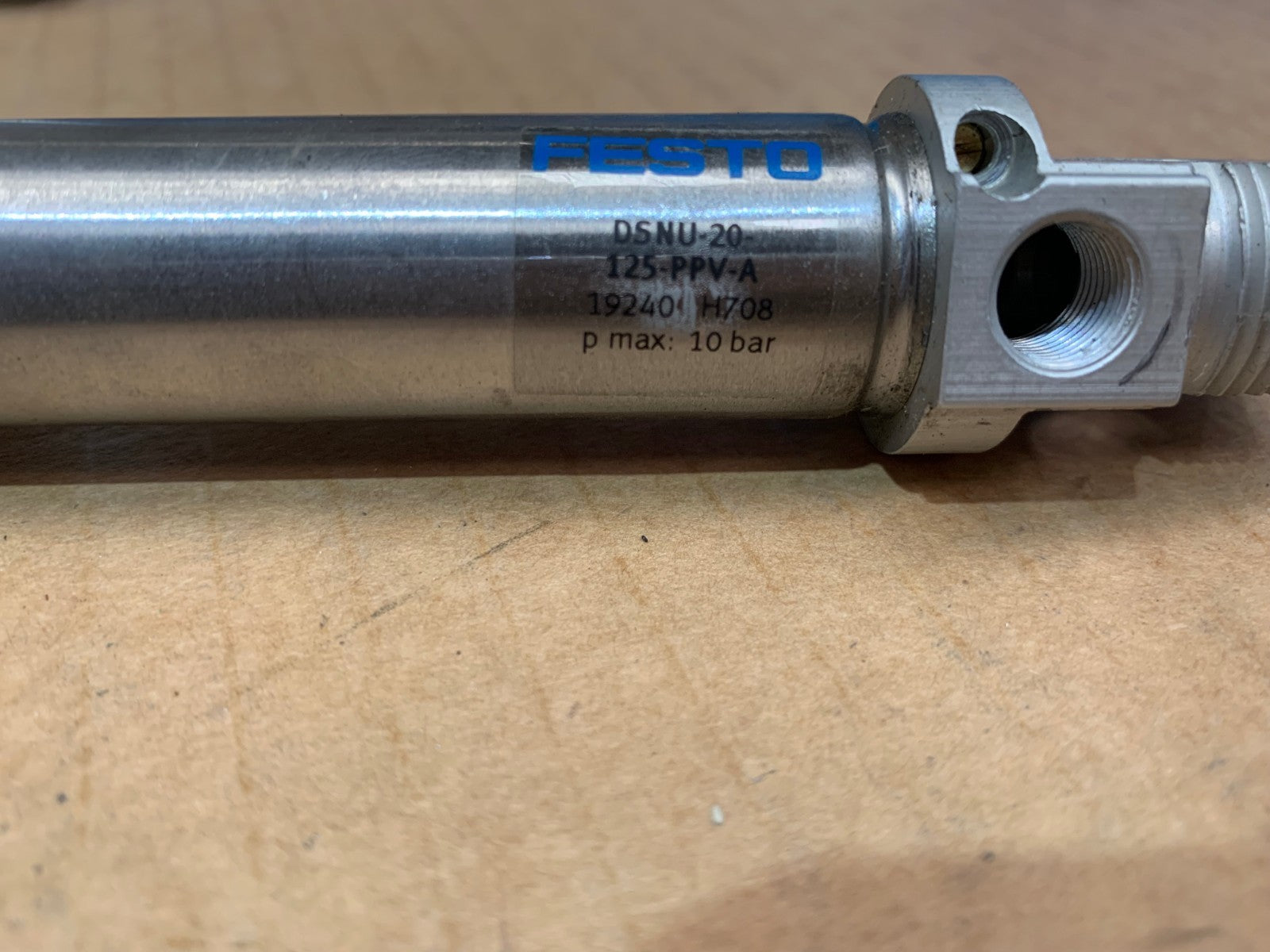 1 x  FESTO ISO cylinder DSNU-20-125-PPV-A 19240