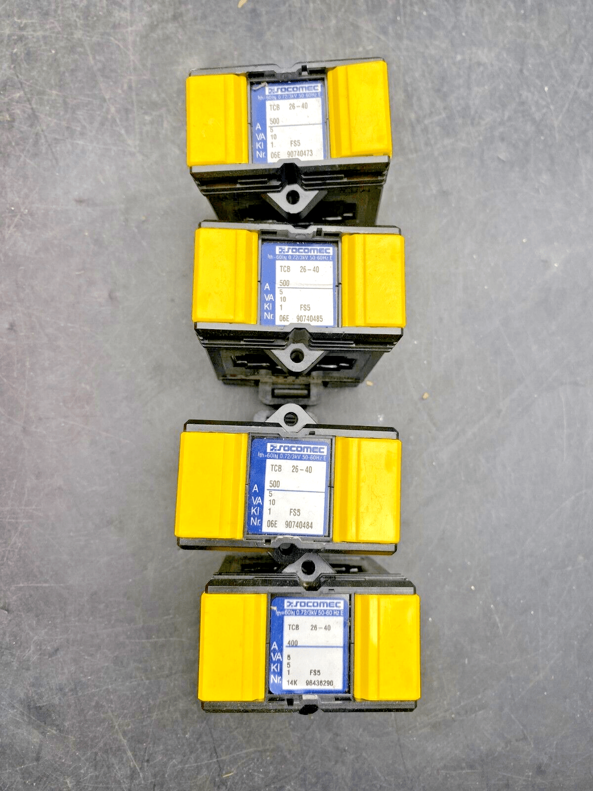 LOT DE 4 SOCOMEC TCB 26 - 40 500 5A 10VA 0.72/3kV 50 - 60Hz - KLR Automation