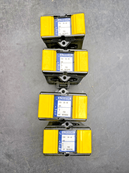 LOT DE 4 SOCOMEC TCB 26 - 40 500 5A 10VA 0.72/3kV 50 - 60Hz - KLR Automation