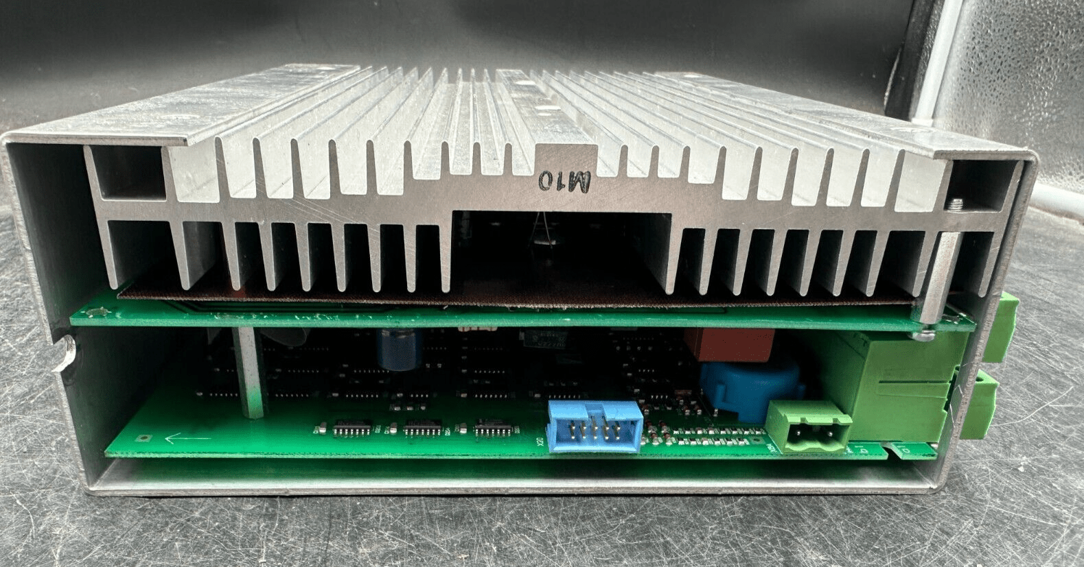 BAUMULLER BUS3 - 15/30 - 31 - 010 GKB 200% 2s SERVO DRIVER - KLR Automation