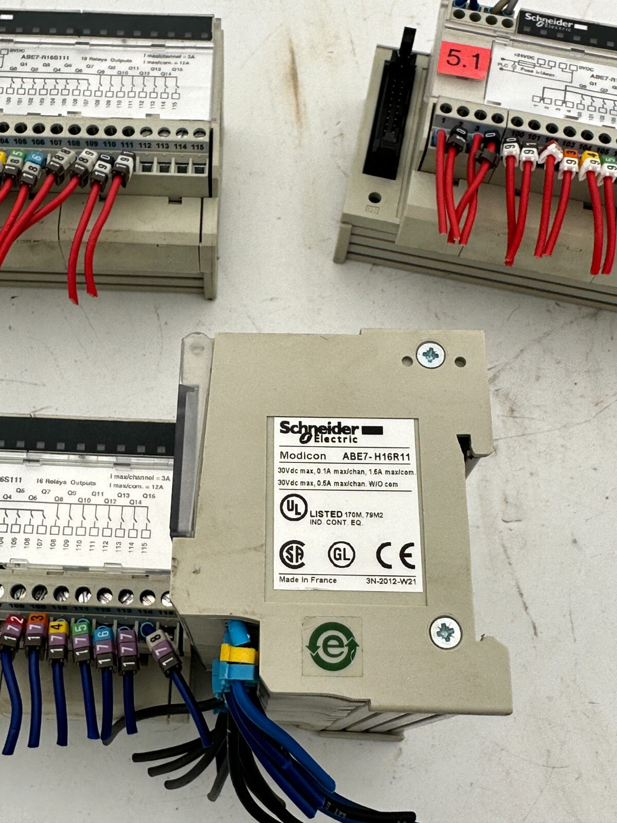 7pc x SCHNEIDER ELECTRIC PASSIVE CONNECTION SUB-BASE ABE7-H16R11 30VDC 1.6 A