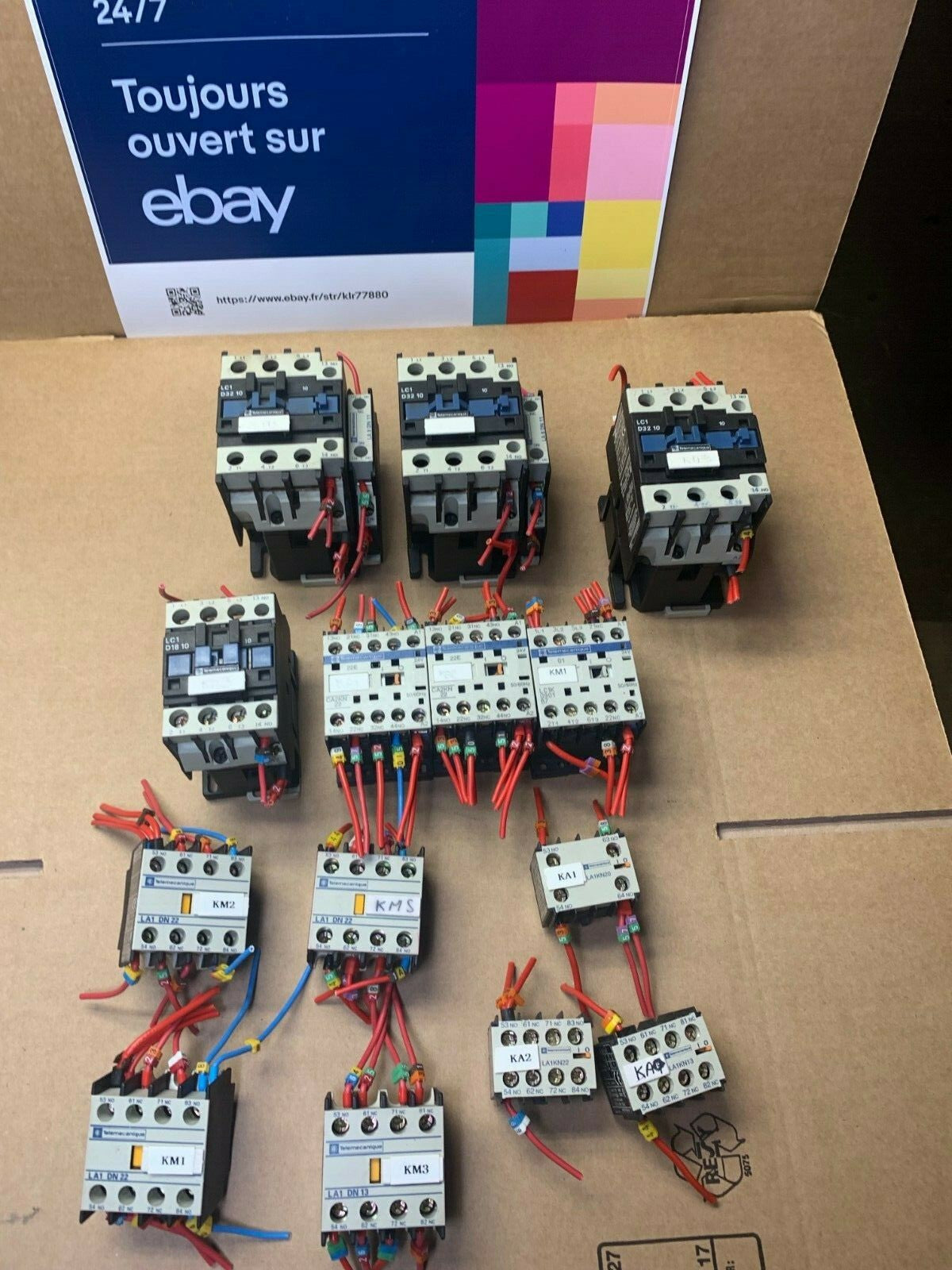 Lot de 14 pc x TELEMECANIQUE LC1 D3210 + D1810 + CA2KN22 + LC1K0901B7 Contactor