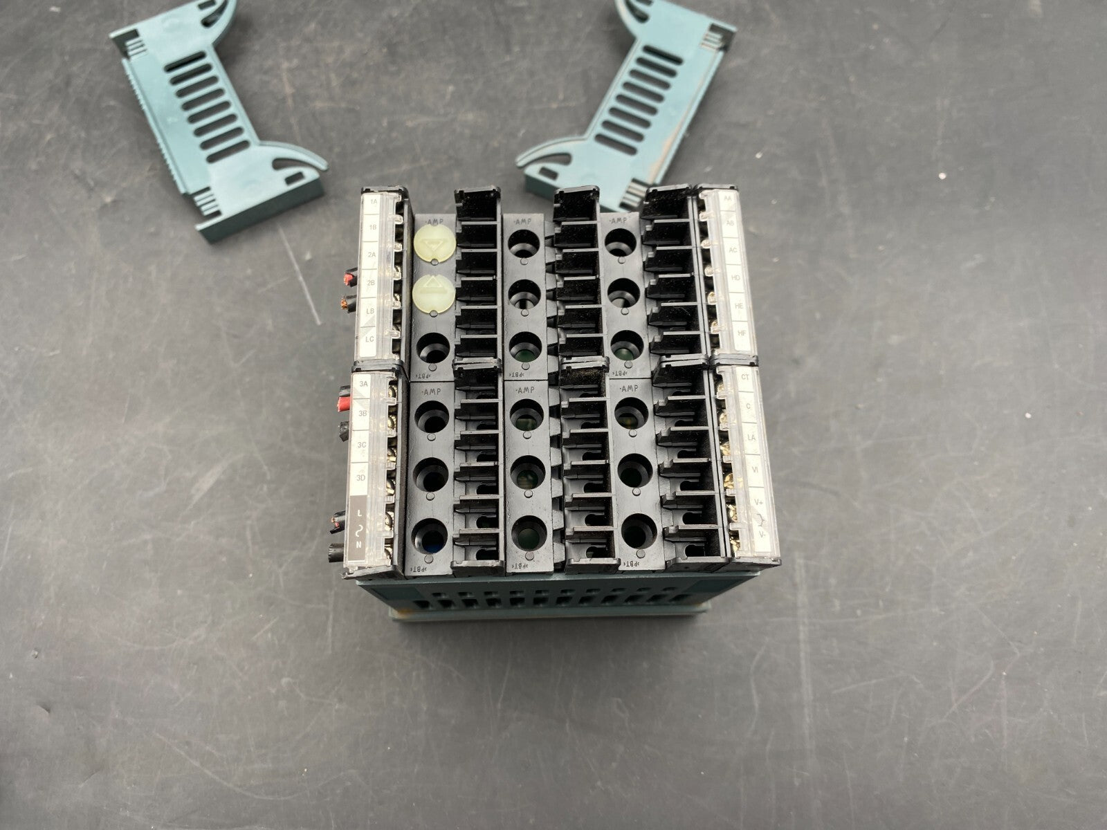 EUROTHERM 3204 3204/CC/VH/LRRX/X/4XL/S/FRA/FRA TEMPERATURE CONTROLLER