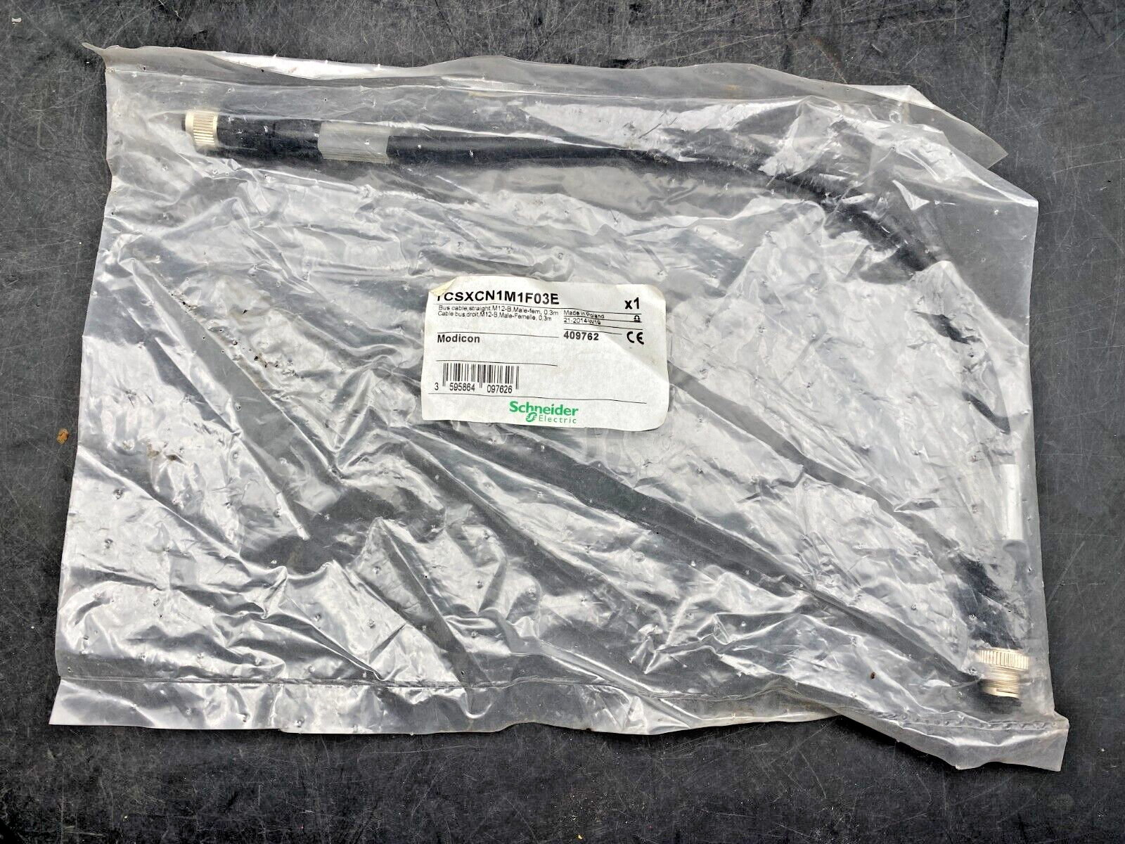 SCHNEIDER ELECTRIC TCSXCN1M1F03E CABLE BUS DROIT M12-B MALE FEMELLE 0.3M