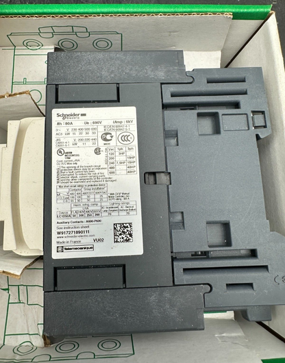 SCHNEIDER ELECTRIC LC1D50AGD CONTACTEUR TRIPOLAIRE AVEC BORNIER EVERLINK