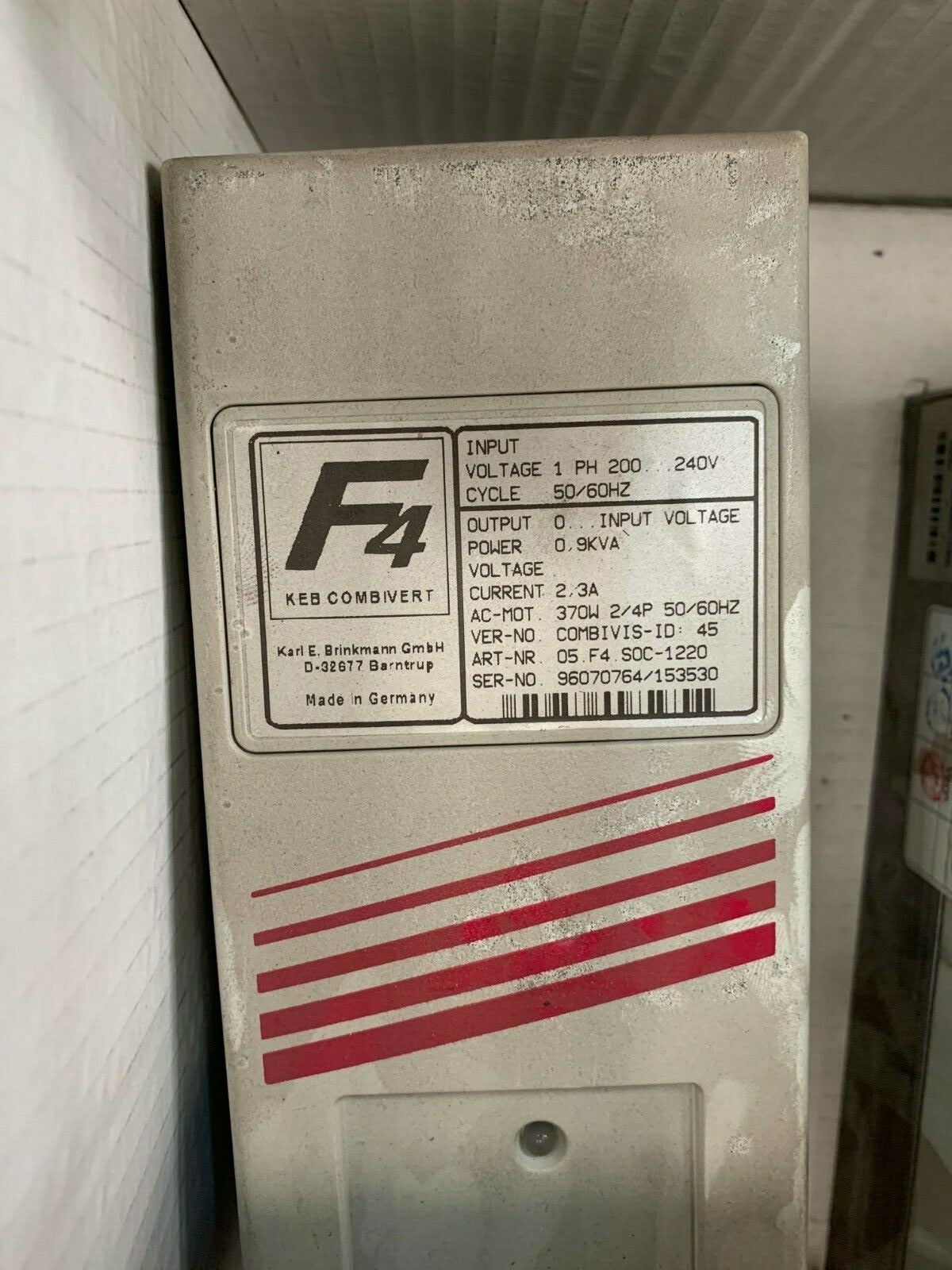 1 x Keb Combivert F4 05.F4.S0C-1220
