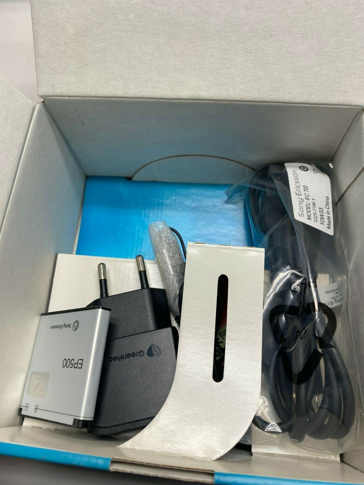 Sony Ericsson X8 Mobile Phone Old Stock Rare collectors Mobile Phone cell GSM