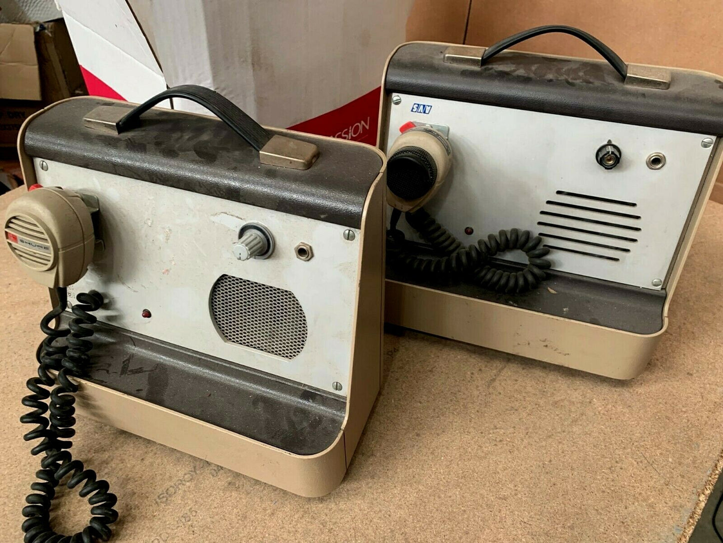 OLD RARE lot de 2  AVS  Radio SHURE Microphone CB-43 & CB-45 Broadcast