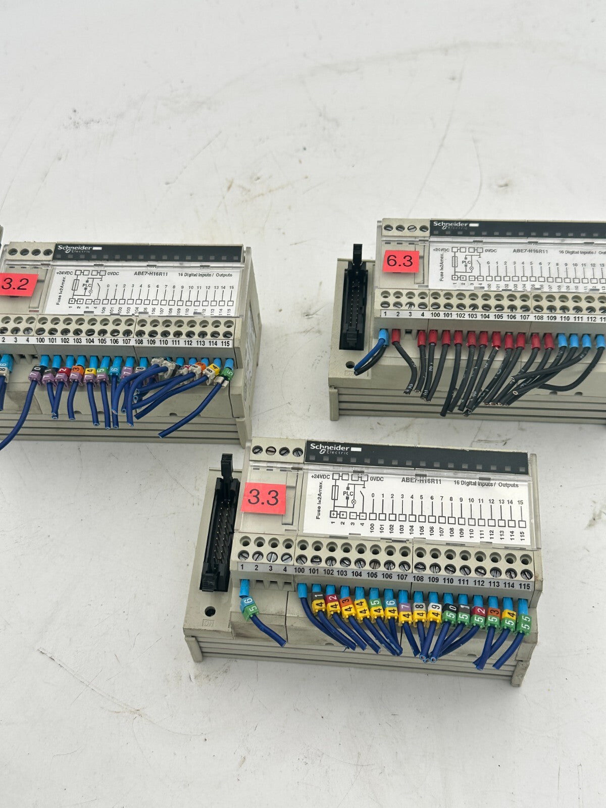 7pc x SCHNEIDER ELECTRIC PASSIVE CONNECTION SUB-BASE ABE7-H16R11 30VDC 1.6 A