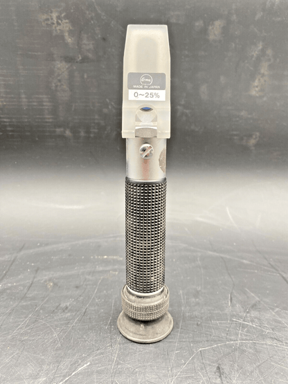 ERMA ALCOHOL DUAL SCALE REFRACTOMETER BRIX 0 - 25 - KLR Automation