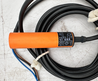 IFM IA5082 IA-3010-BPKG PROXIMITY SWITCH NEW NO BOX
