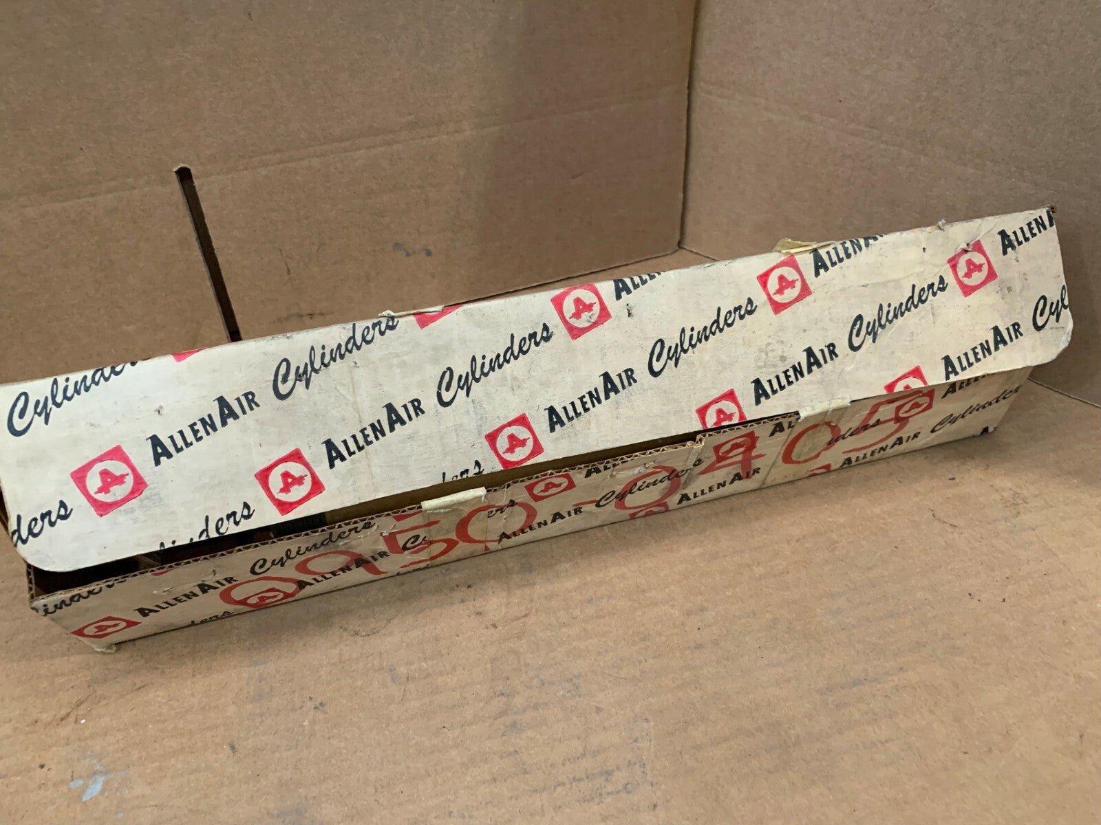 ALLENAIR A - 2 - 1/2 X 8 - 1/2 PNEUMATIC CYLINDER 0950 0405 - KLR Automation