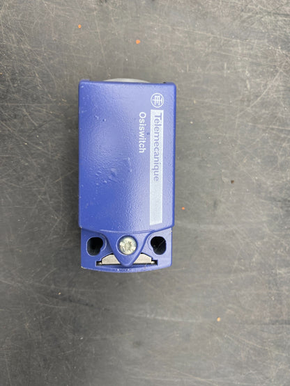 TELEMECANIQUE ZCD21 018530 INTERRUPTEUR DE POSITION