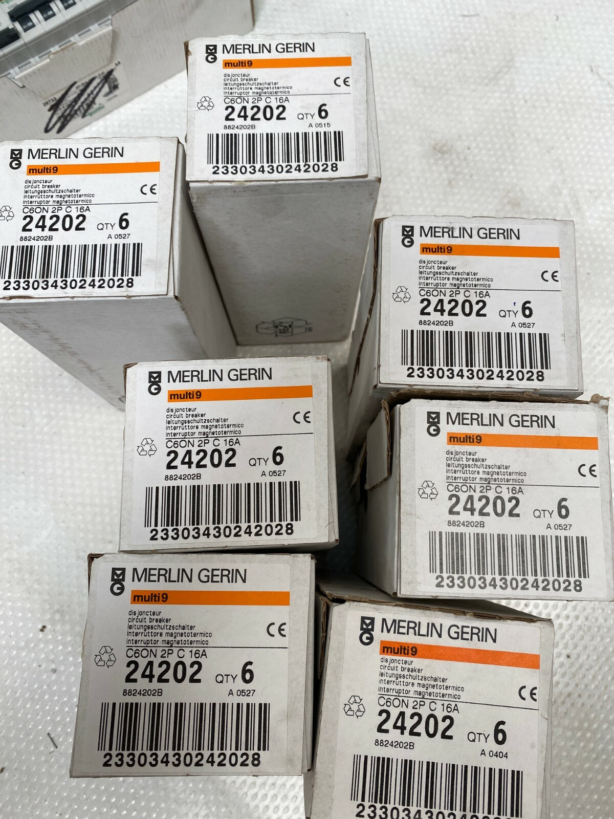 6 pc x Merlin Gerin Schneider multi 9 24202 C60N 2P C 16A 