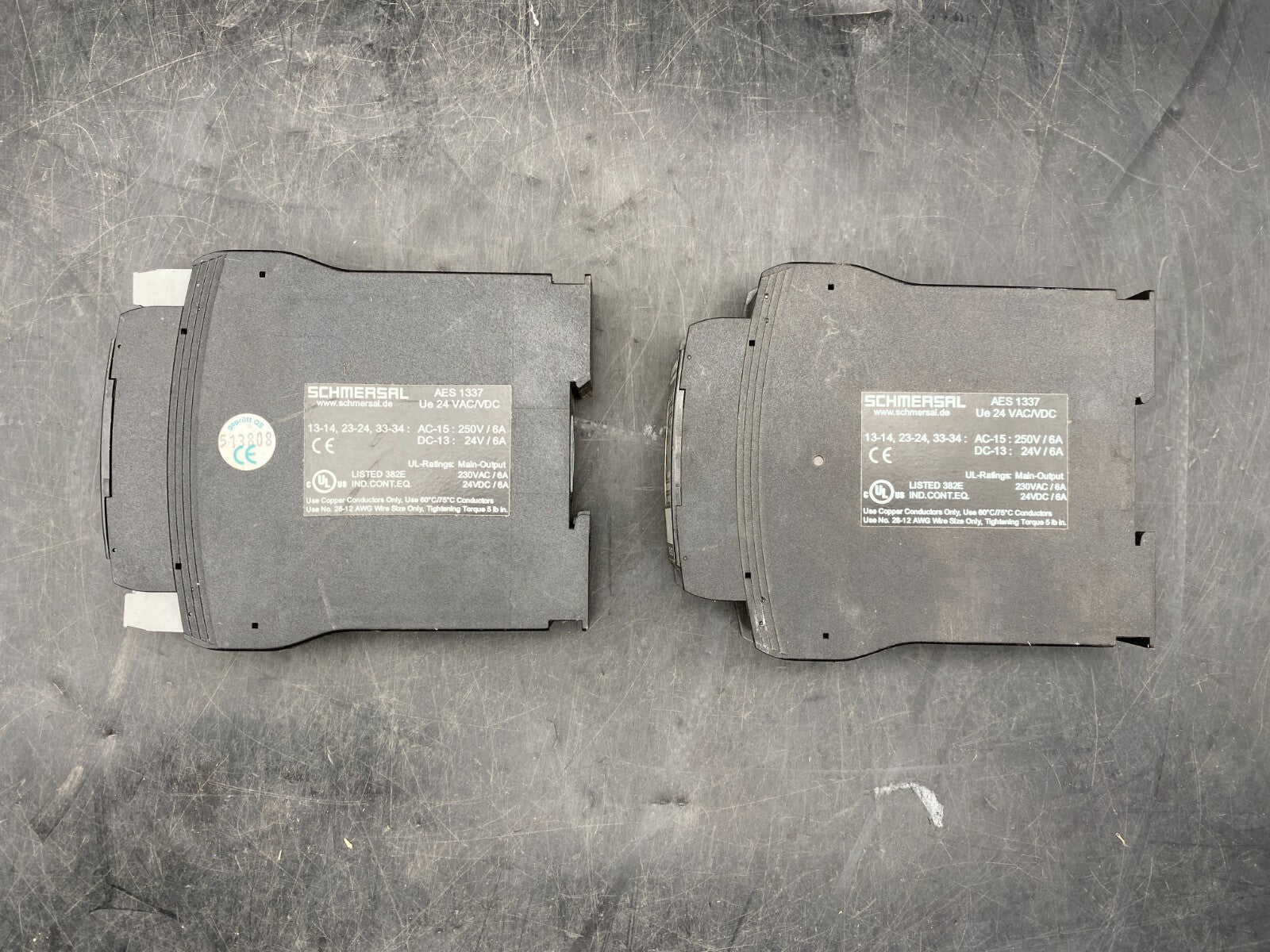 1pc x SCHMERSAL AES1337 250V/6A 24V/6A RELAIS DE SECURITE