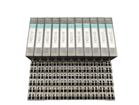 SIEMENS 6ES7132 - 4BD30 - 0AA0 x6pc + 6ES7132 - 4BD00 - 0AA0 x5pc - KLR Automation