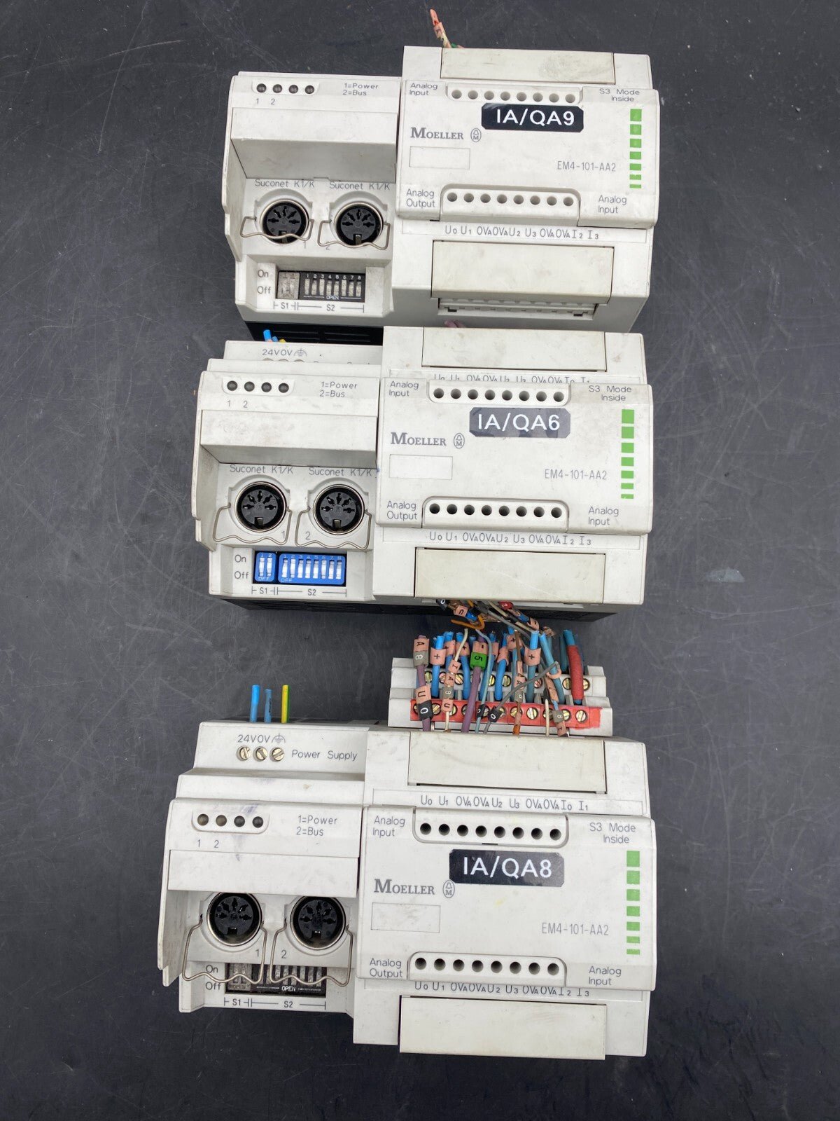 1pc x MOELLER EM4 - 101 - AA2 ANALOGIC I/O MODULE + ZB4 - 122 - KL1 - KLR Automation