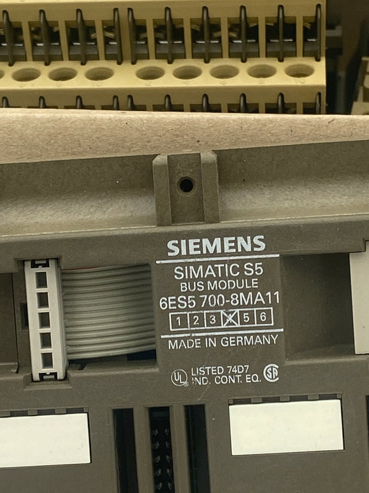 14 pc x Siemens 6ES5 700-8MA11 Bus Module