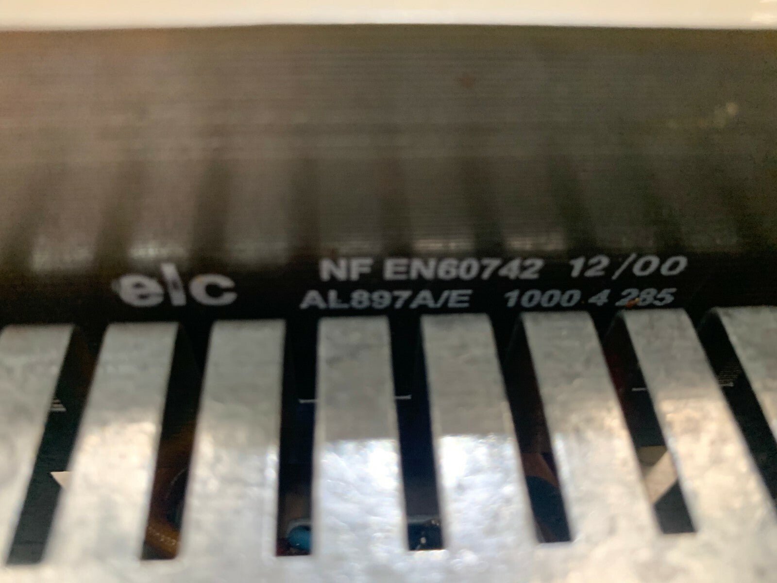 ELC ALIM FIXE EQUIPEMT 24V 5A - 230V AL897AE - KLR Automation