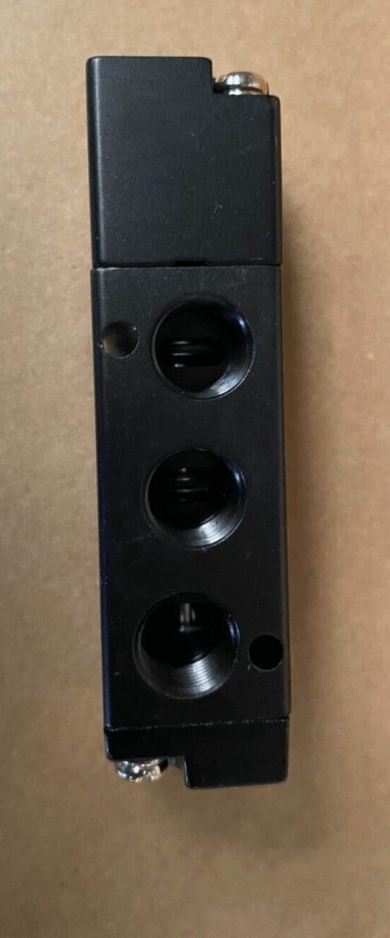EMC RVA5211 - 06 G1/8 Z21504 VANNE DE REGULATION D'AIR 5/2 5/3 x10pc - KLR Automation