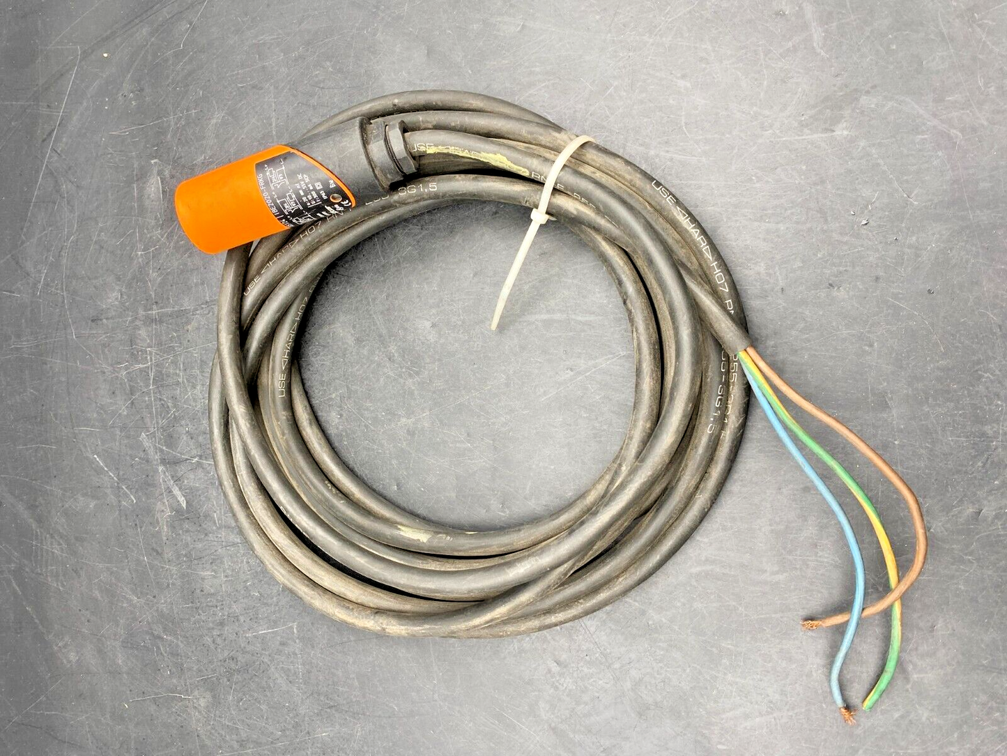 IFM IB5124 IBE2020-FRKG PROXIMITY SWITCH SENSOR